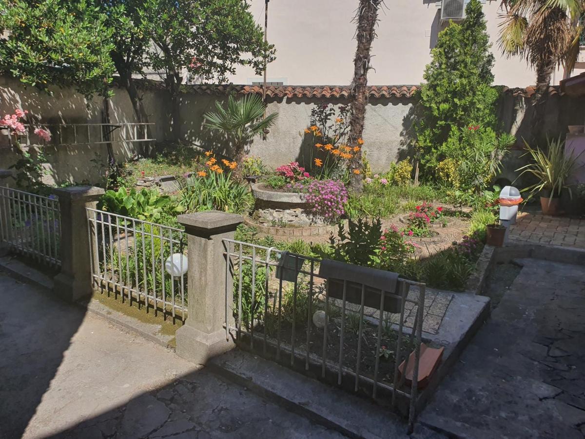 Secret Garden Apartment Koper Ngoại thất bức ảnh