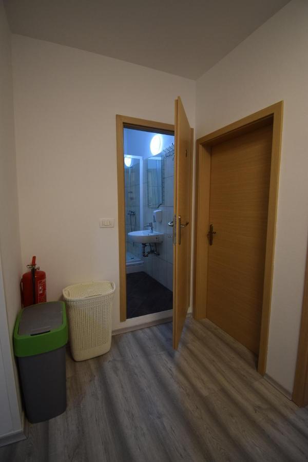 Secret Garden Apartment Koper Ngoại thất bức ảnh