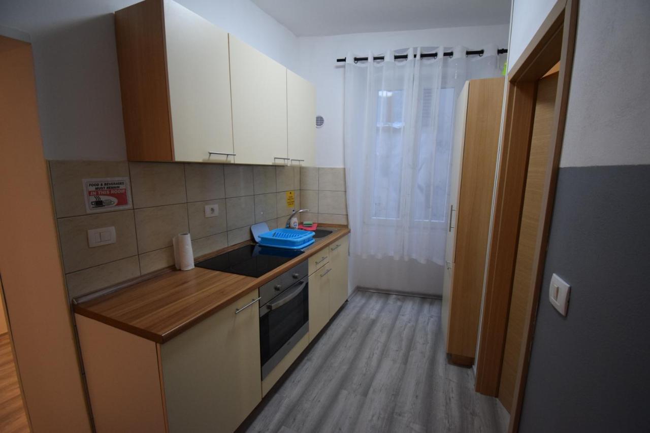 Secret Garden Apartment Koper Ngoại thất bức ảnh