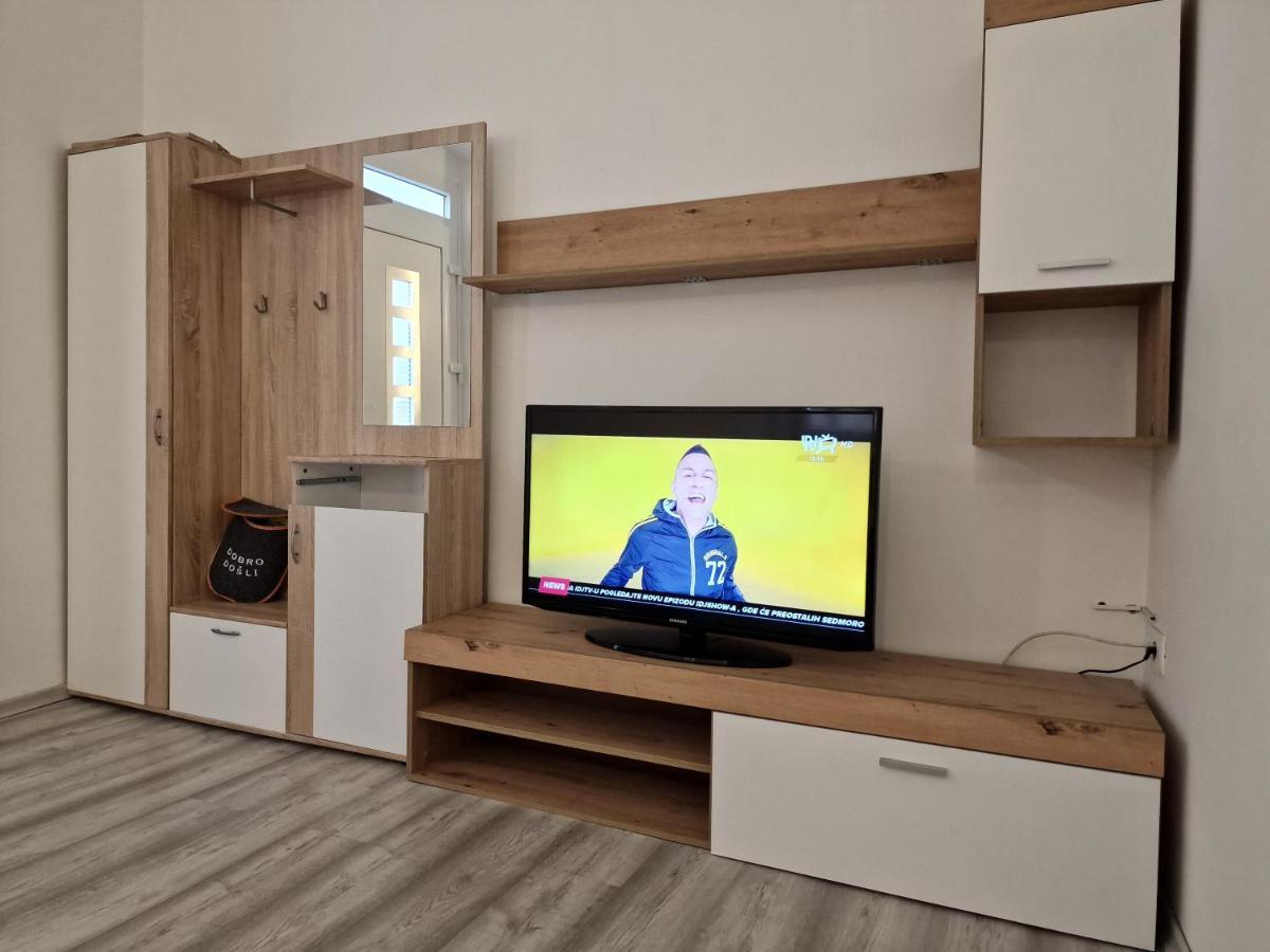 Secret Garden Apartment Koper Ngoại thất bức ảnh