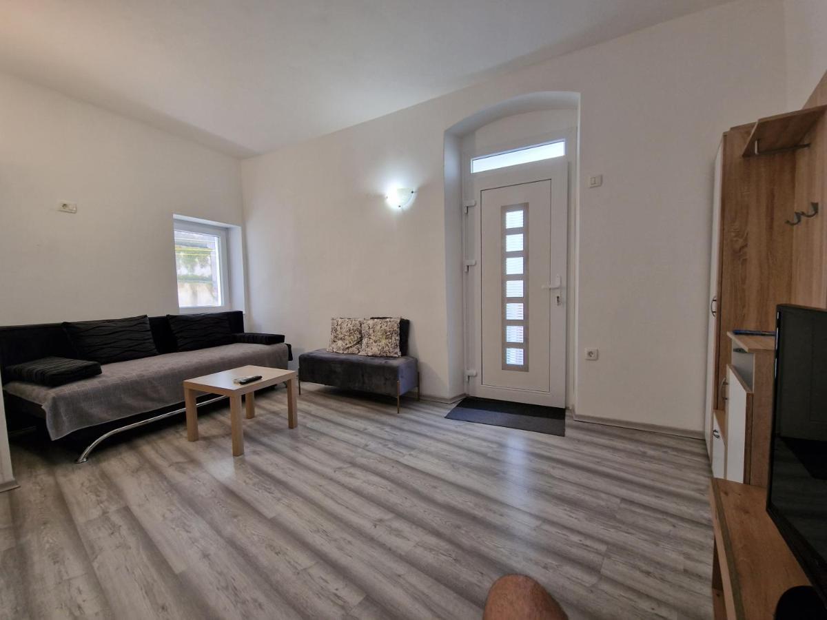 Secret Garden Apartment Koper Ngoại thất bức ảnh