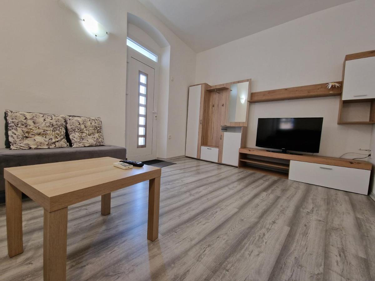 Secret Garden Apartment Koper Ngoại thất bức ảnh